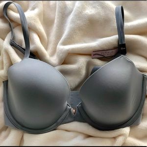 Side Smoothing Push-Up Plunge Bra